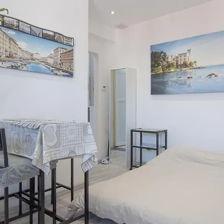 Free Netflix & Wifi Perla